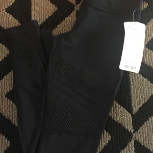 Size 4 Wunder Under HR mix and mesh